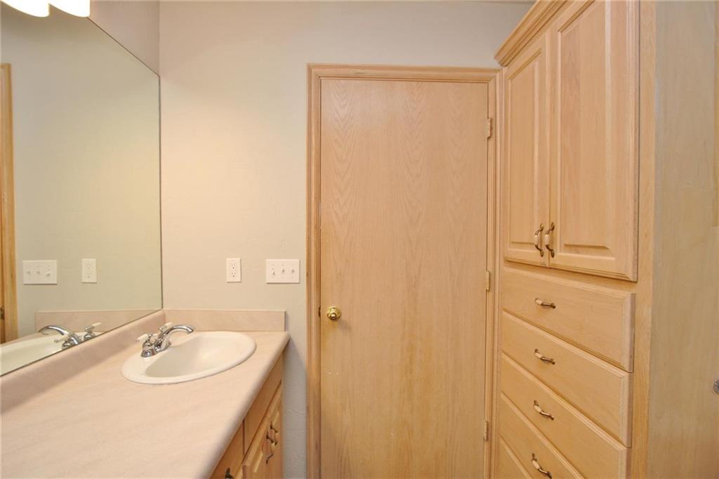 2800 N Thompkins, Bethany, OK 73008 photo 32