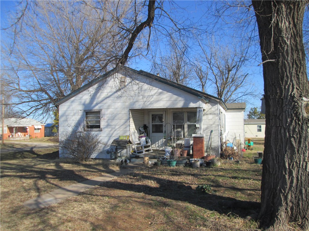 111 W Barger St, Wayne, OK 73095 photo 1
