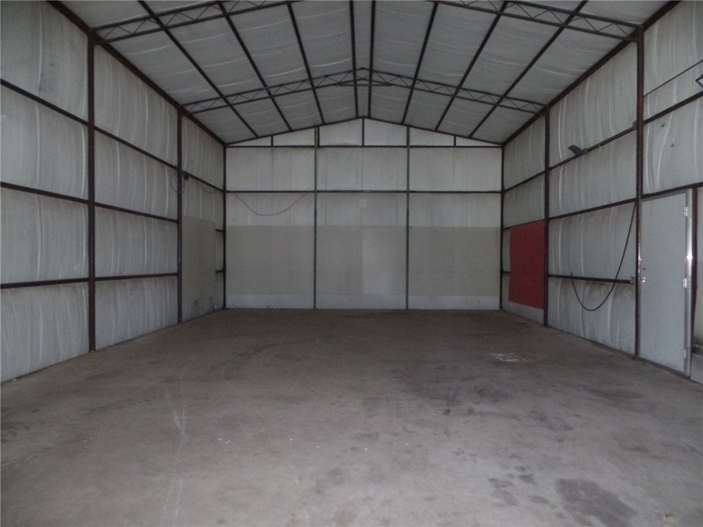 402 NW 3rd St, Minco, OK 73059 photo 13