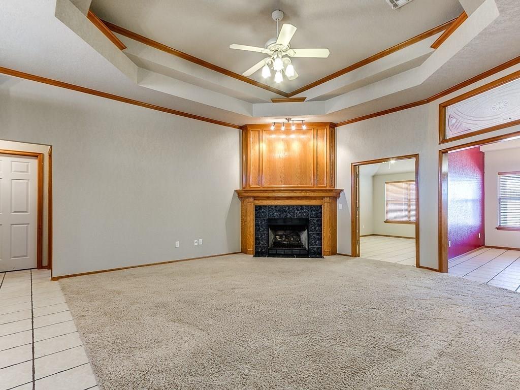 2005 Oak Dr, Moore, OK 73170 photo 3