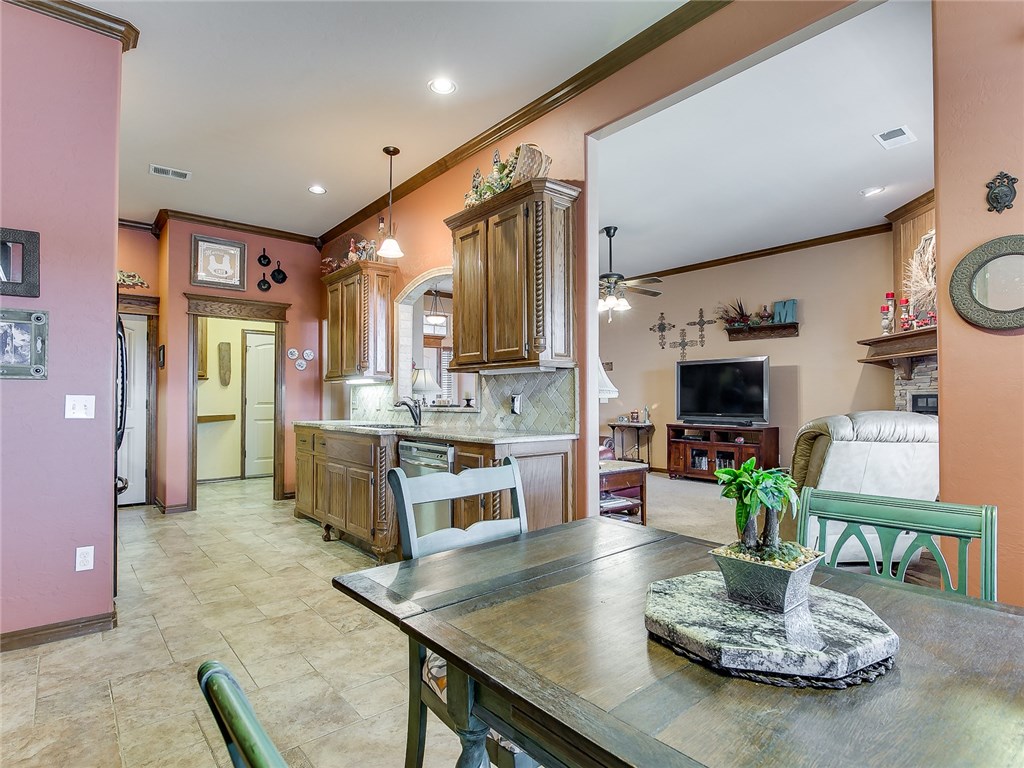 3212 SE 33rd Ter, Moore, OK 73165 photo 12