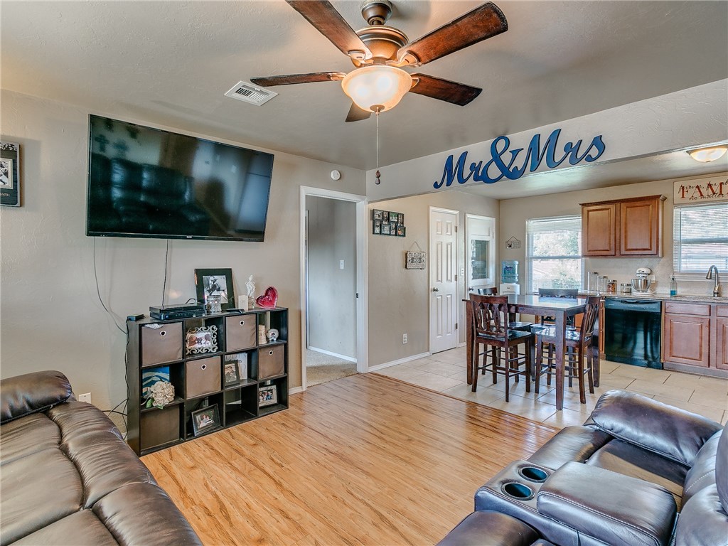 321 W Beech, Yukon, OK 73099 photo 8