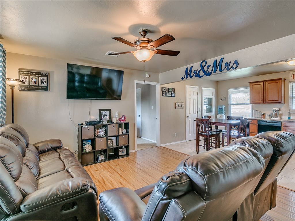 321 W Beech, Yukon, OK 73099 photo 7