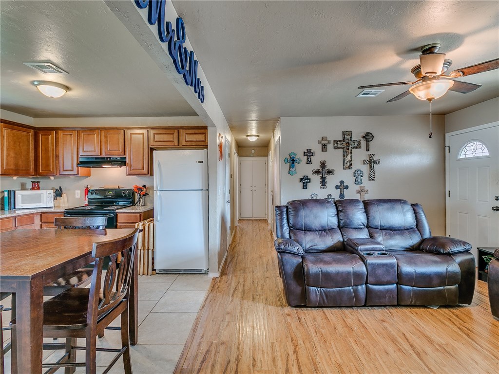 321 W Beech, Yukon, OK 73099 photo 10