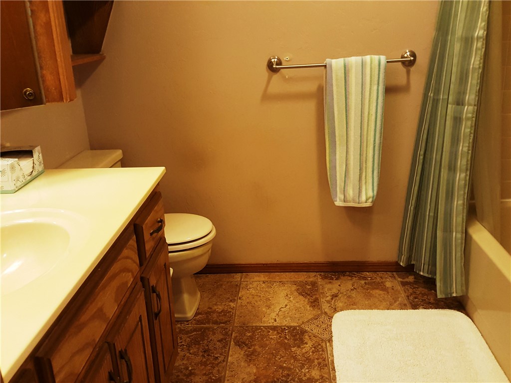 144 E Vail Dr, Yukon, OK 73099 photo 15