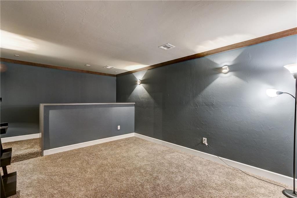 17304 Shadow Hawk Ln, Edmond, OK 73012 photo 34