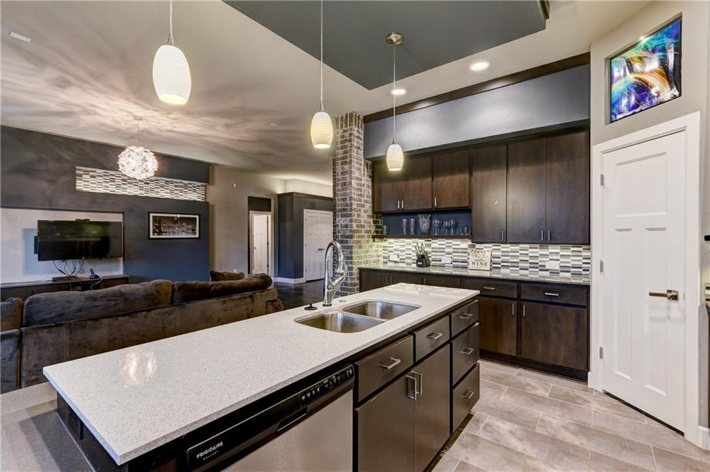 17304 Shadow Hawk Ln, Edmond, OK 73012 photo 19