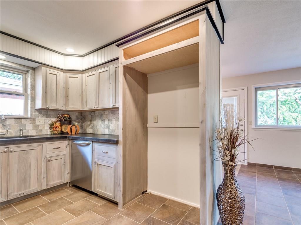 535 E 28th, Edmond, OK 73013 photo 6