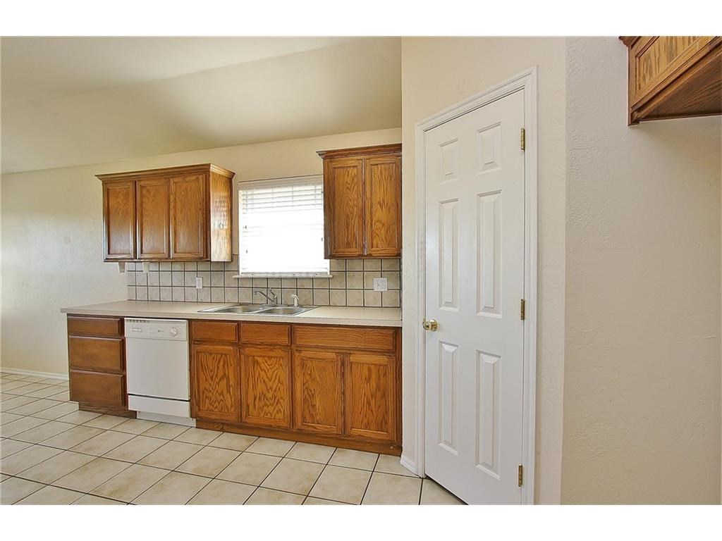 732 Elder, Mustang, OK 73064 photo 12