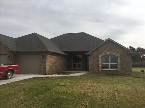 914 Hannah Dr, Tuttle, OK 73089 photo 1
