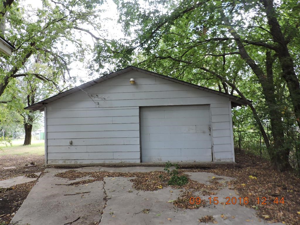 1418 Eisenhower, Norman, OK 73069 photo 3