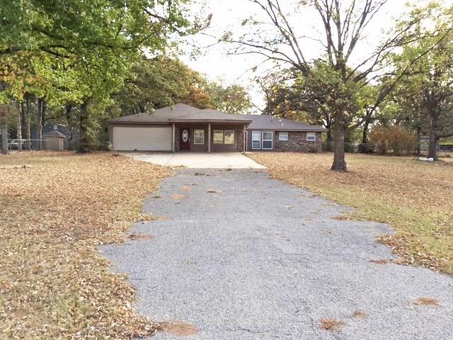 2646 Maple Dr, Harrah, OK 73045 photo 1