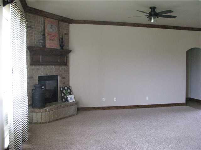 283 Hillside Dr, Harrah, OK 73045 photo 6