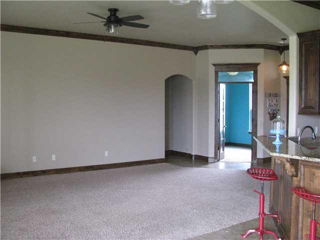 283 Hillside Dr, Harrah, OK 73045 photo 7