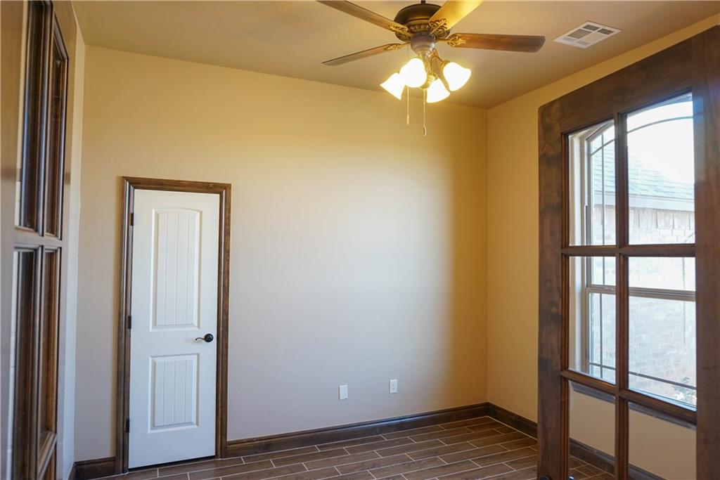 605 Arrowhead, Tuttle, OK 73089 photo 11