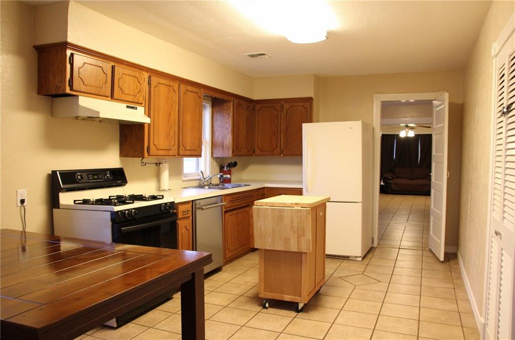 605 Lee St, Altus, OK 73521 photo 6