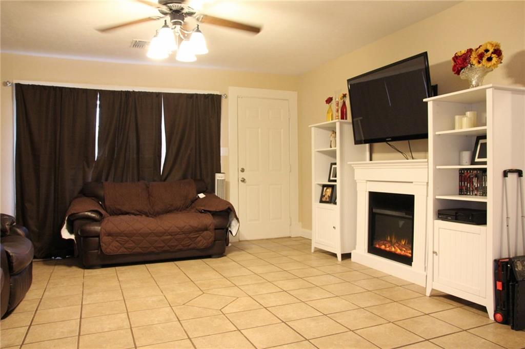 605 Lee St, Altus, OK 73521 photo 5