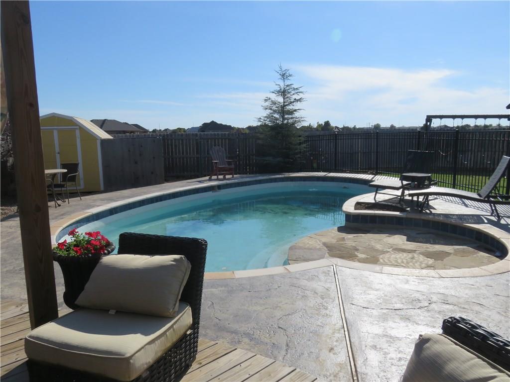804 Candace, Altus, OK 73521 photo 3