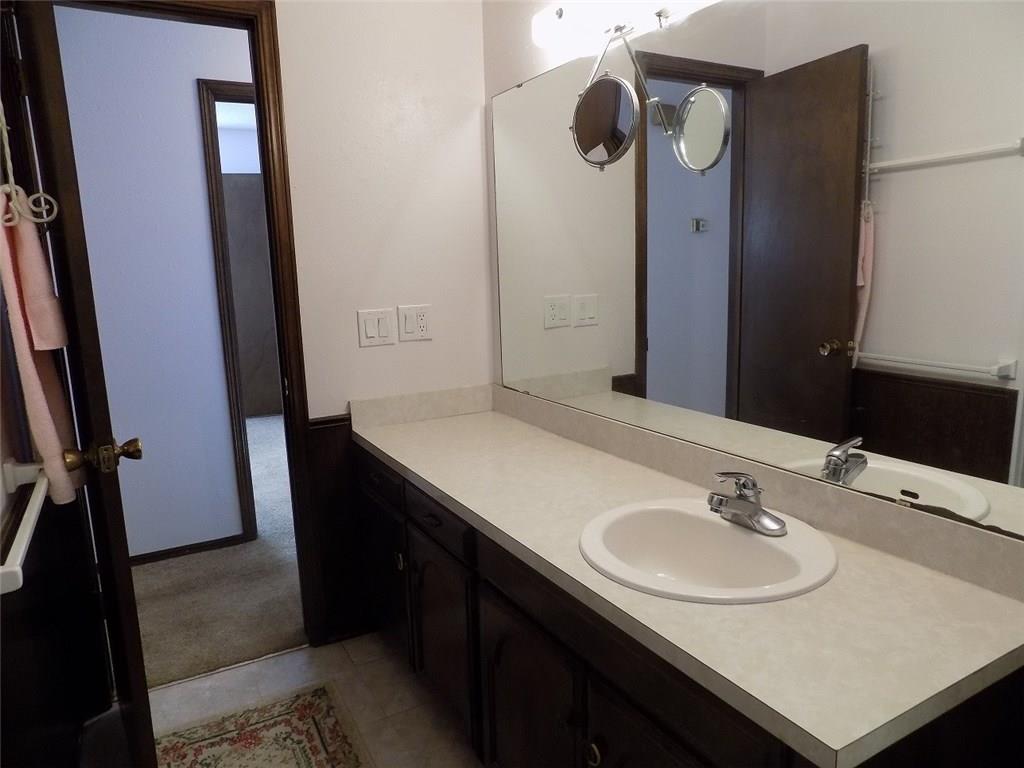 1009 E Willow, Yukon, OK 73099 photo 12