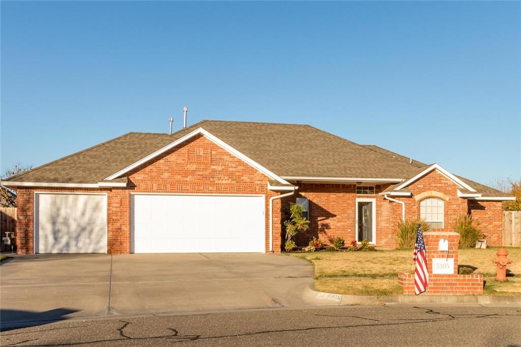 3305 Cypress Ct, Moore, OK 73170 photo 1