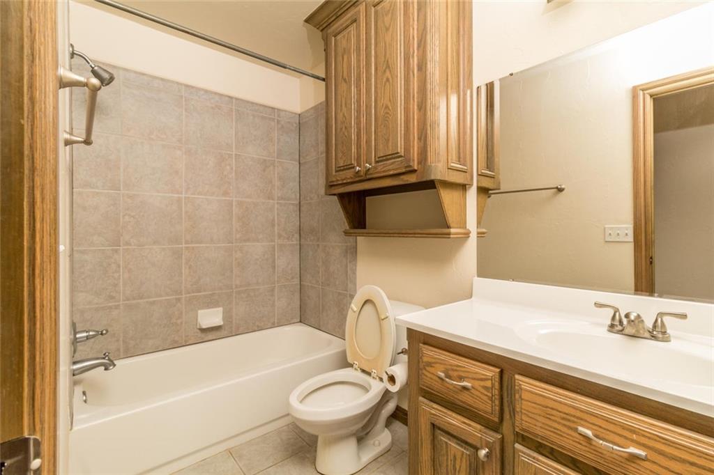 3305 Cypress Ct, Moore, OK 73170 photo 16