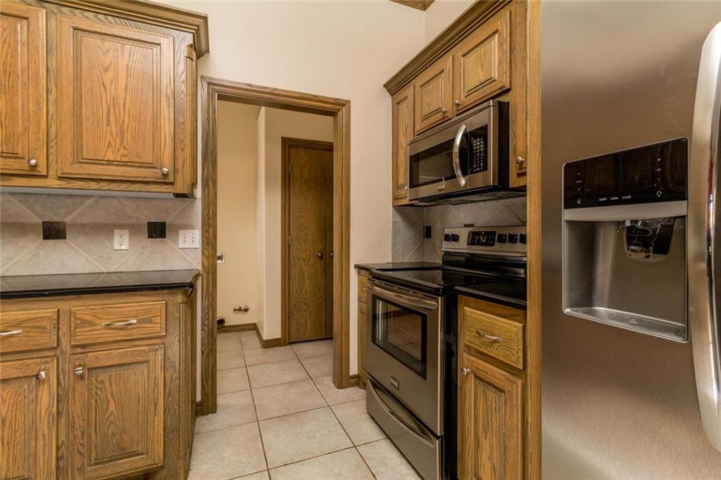 3305 Cypress Ct, Moore, OK 73170 photo 7