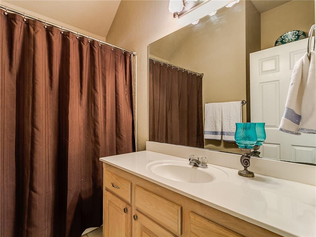 625 Elder Ln, Mustang, OK 73064 photo 16