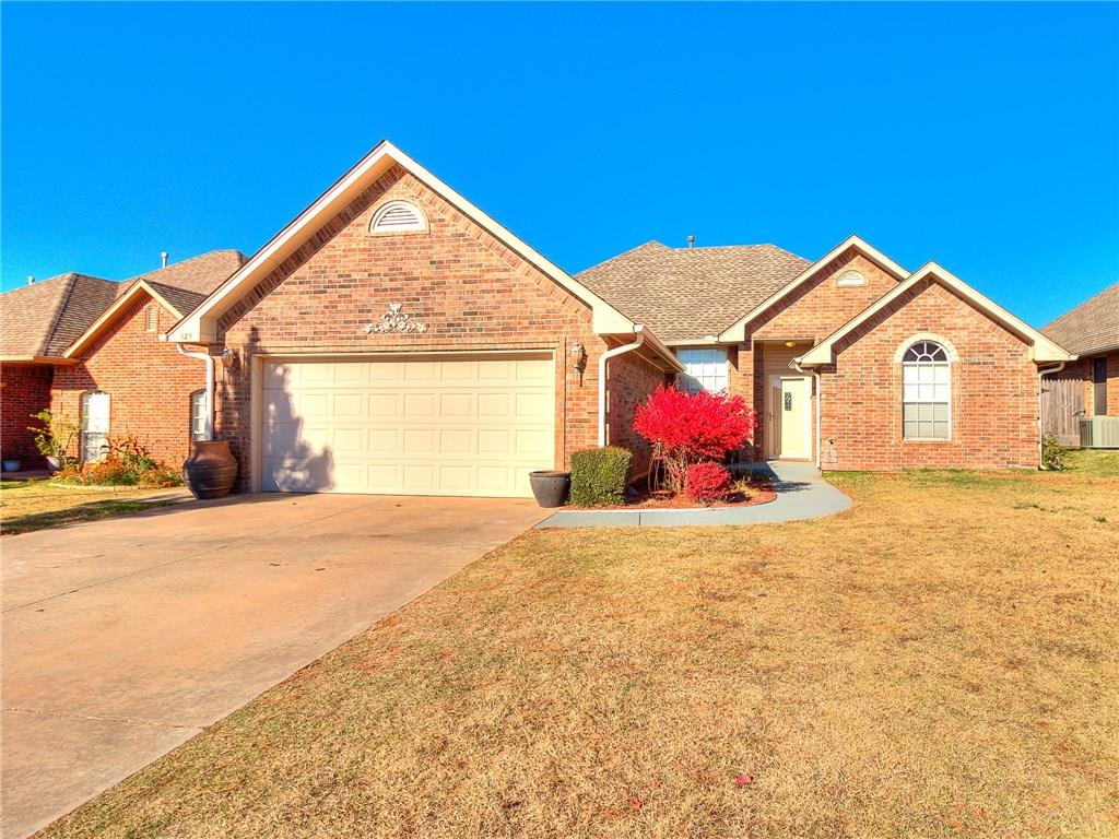 625 Elder Ln, Mustang, OK 73064 photo 1