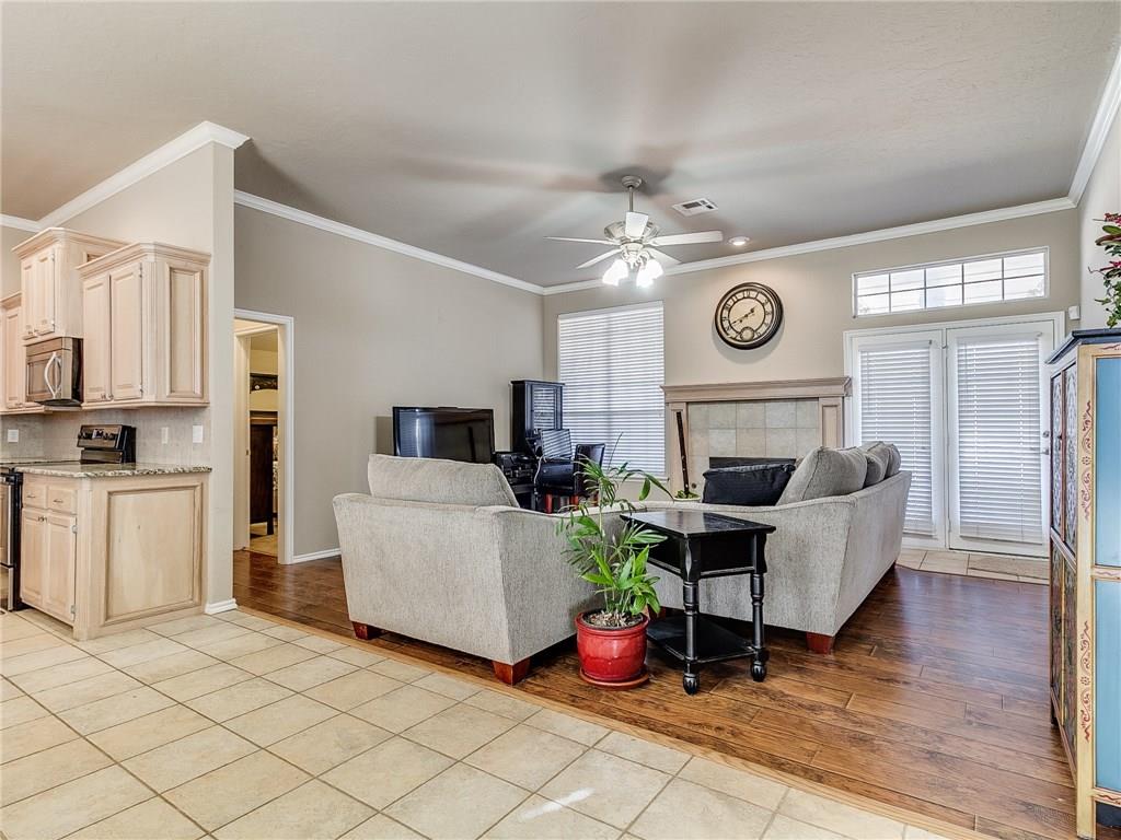 625 Elder Ln, Mustang, OK 73064 photo 3