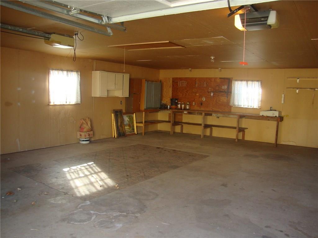 631 N Broadway, Hydro, OK 73048 photo 5