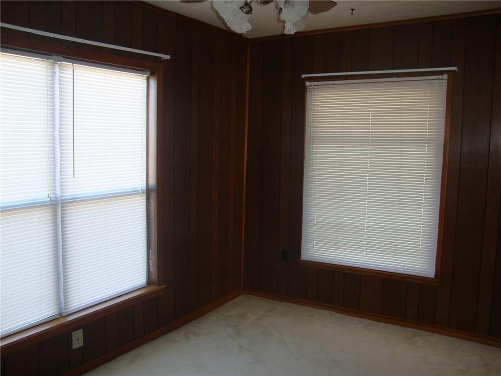 631 N Broadway, Hydro, OK 73048 photo 7