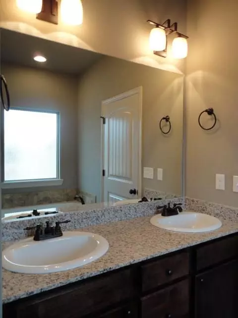 20655 Frontier Ave, Harrah, OK 73045 photo 9