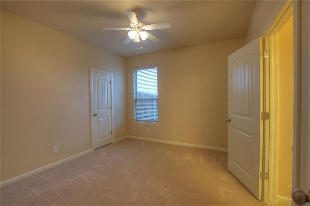 Undisclosed, Moore, OK 73160 photo 19