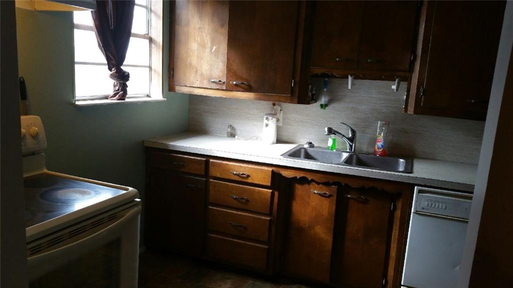 541 N Blake, Hydro, OK 73048 photo 4