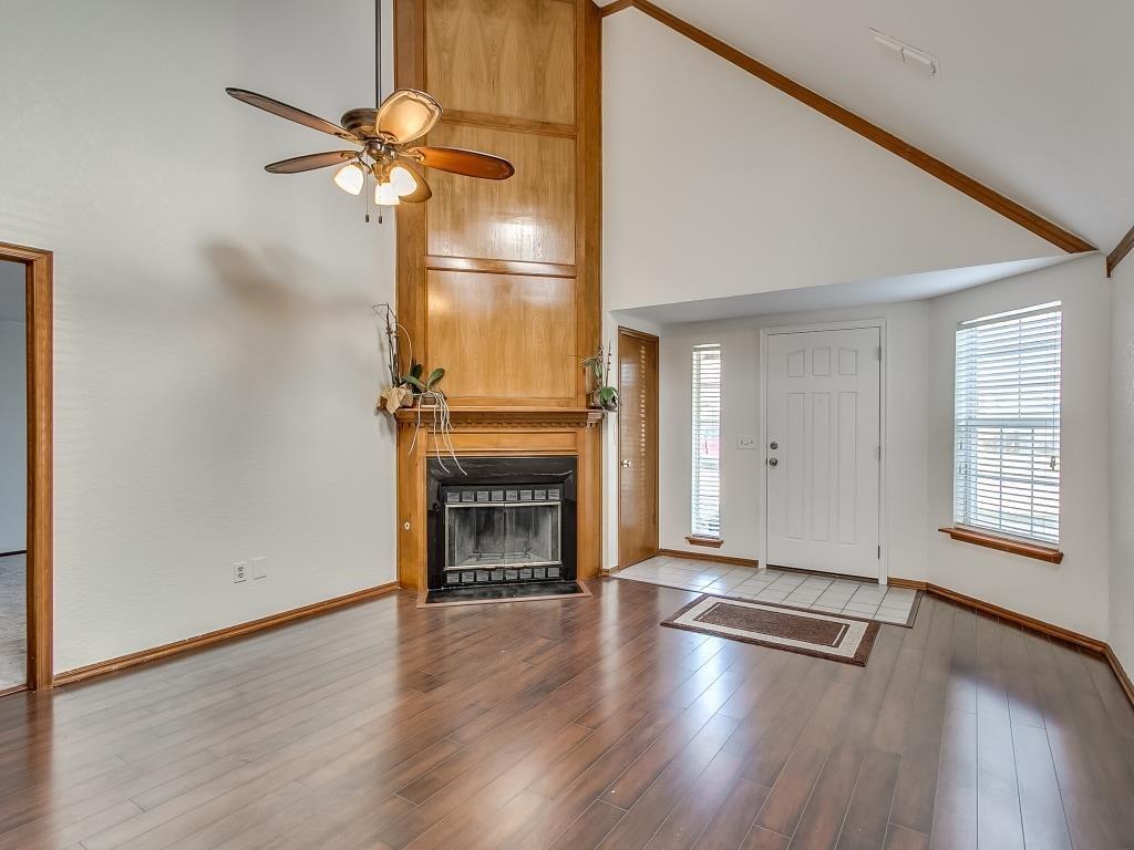 2115 Parkview Dr, Moore, OK 73170 photo 8