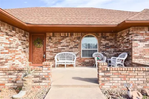 30300 Stephens Rd, Mcloud, OK 74851 photo 9