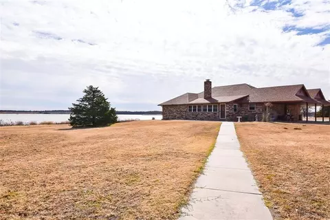30300 Stephens Rd, Mcloud, OK 74851 photo 6