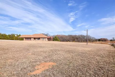 30300 Stephens Rd, Mcloud, OK 74851 photo 8