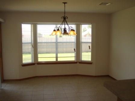 724 E Juniper Ln, Mustang, OK 73064 photo 5