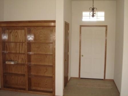 724 E Juniper Ln, Mustang, OK 73064 photo 4