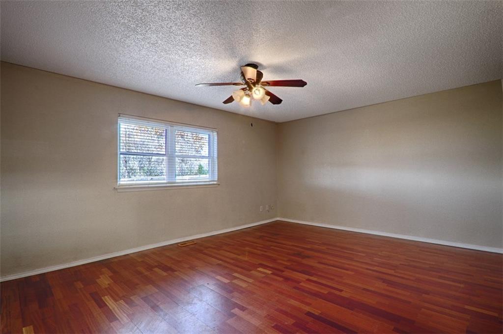 205 E Beam, Yukon, OK 73099 photo 12
