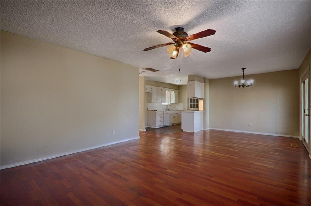 205 E Beam, Yukon, OK 73099 photo 13