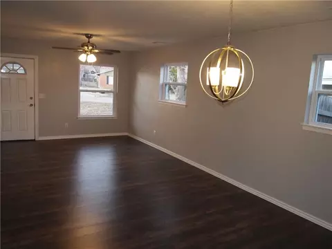 2004 N Timber, Bethany, OK 73008 photo 15