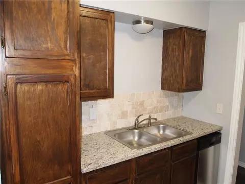 2004 N Timber, Bethany, OK 73008 photo 5