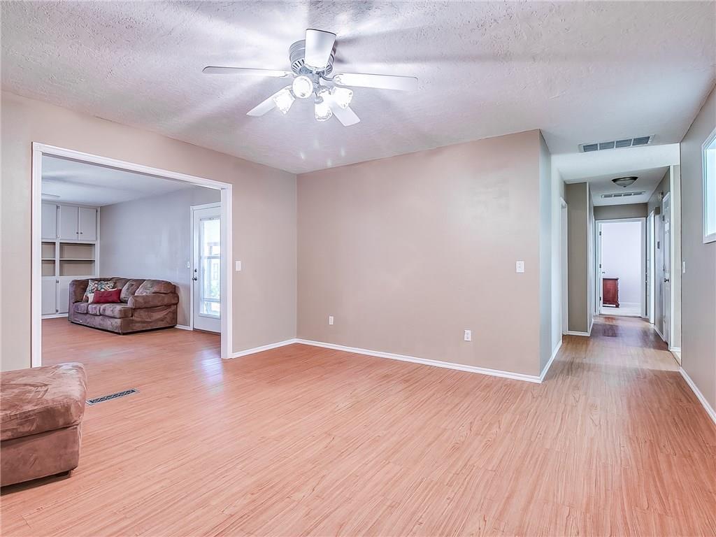 209 E Beam, Yukon, OK 73099 photo 13