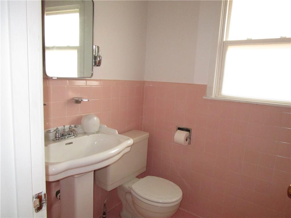 911 E Sutherland, Altus, OK 73521 photo 9