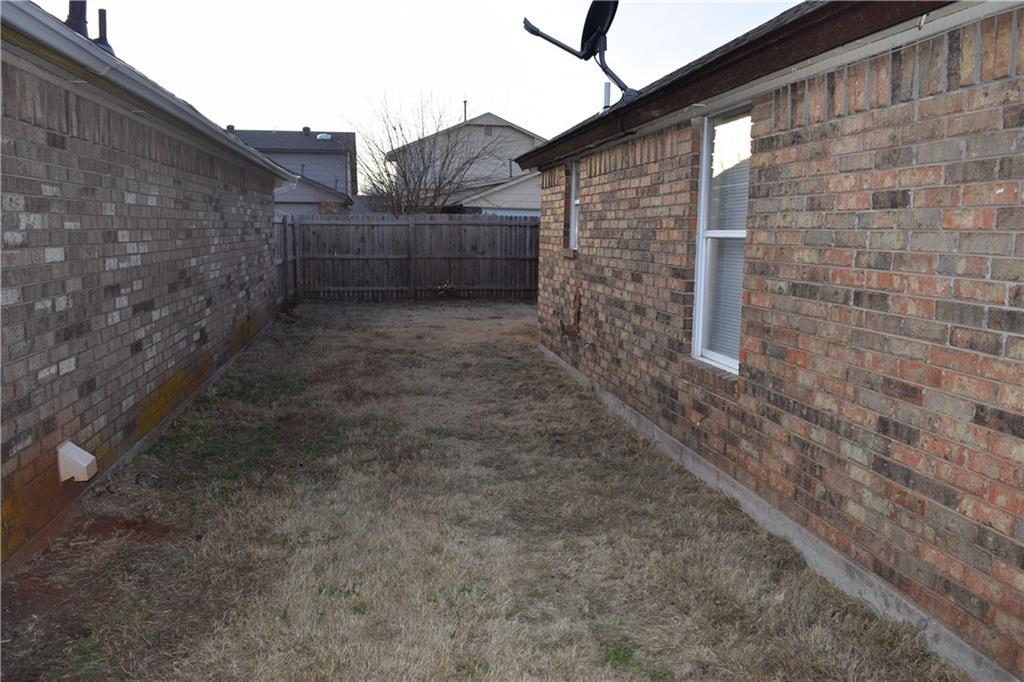 2129 Goodrich Dr, Moore, OK 73170 photo 14