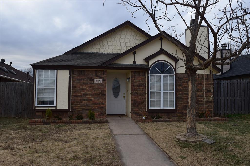 2129 Goodrich Dr, Moore, OK 73170 photo 1
