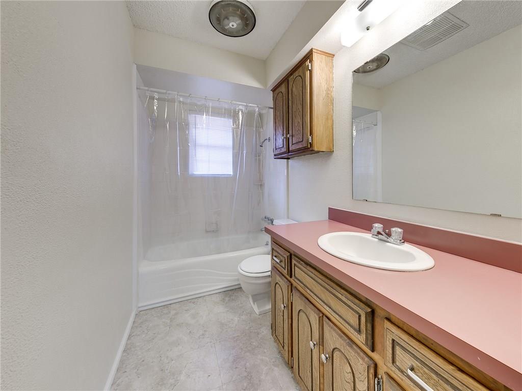 216 E Beam Dr, Yukon, OK 73099 photo 28