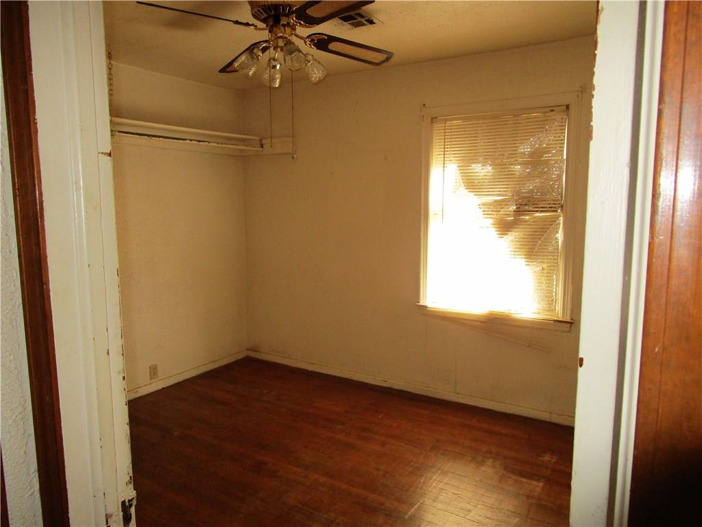 1024 E Liveoak, Altus, OK 73521 photo 14